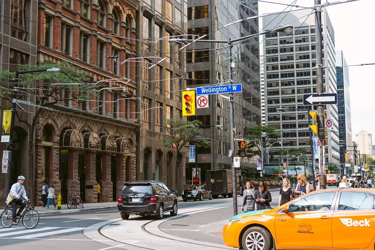 Appartamento Cityscape Condo In Fort York Toronto